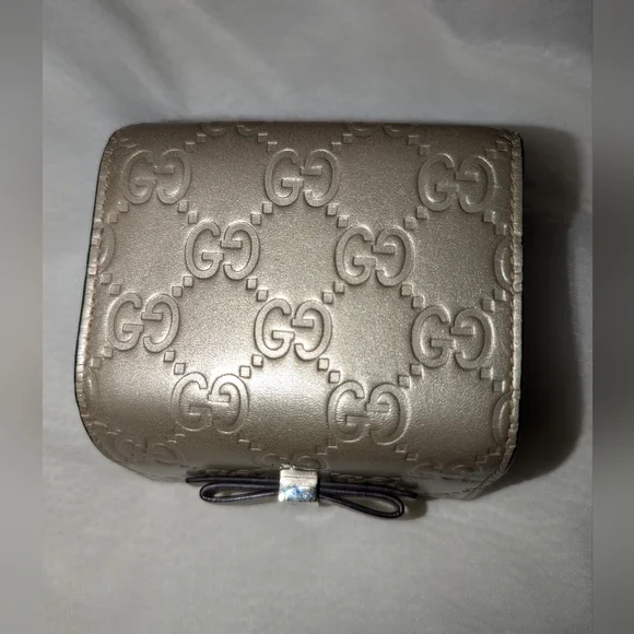 GUCCI Guccissima Leather 6 Rings Key Case Ribbon Gold GG Logo EUC - Picture 9 of 16